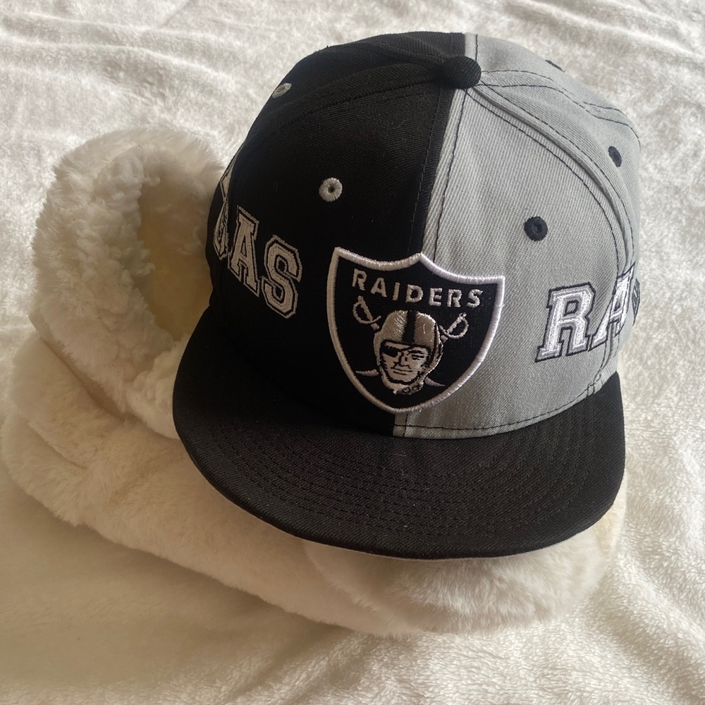 RAIDERS Black and Gray Cap. Size 9 Fifty